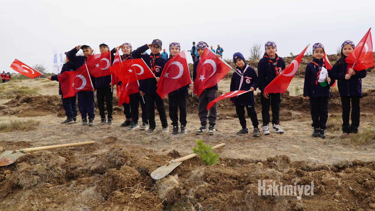 Yozgat’ta 3 Milyonun Üzerinde Fidan Toprakla Kavuştu (8)