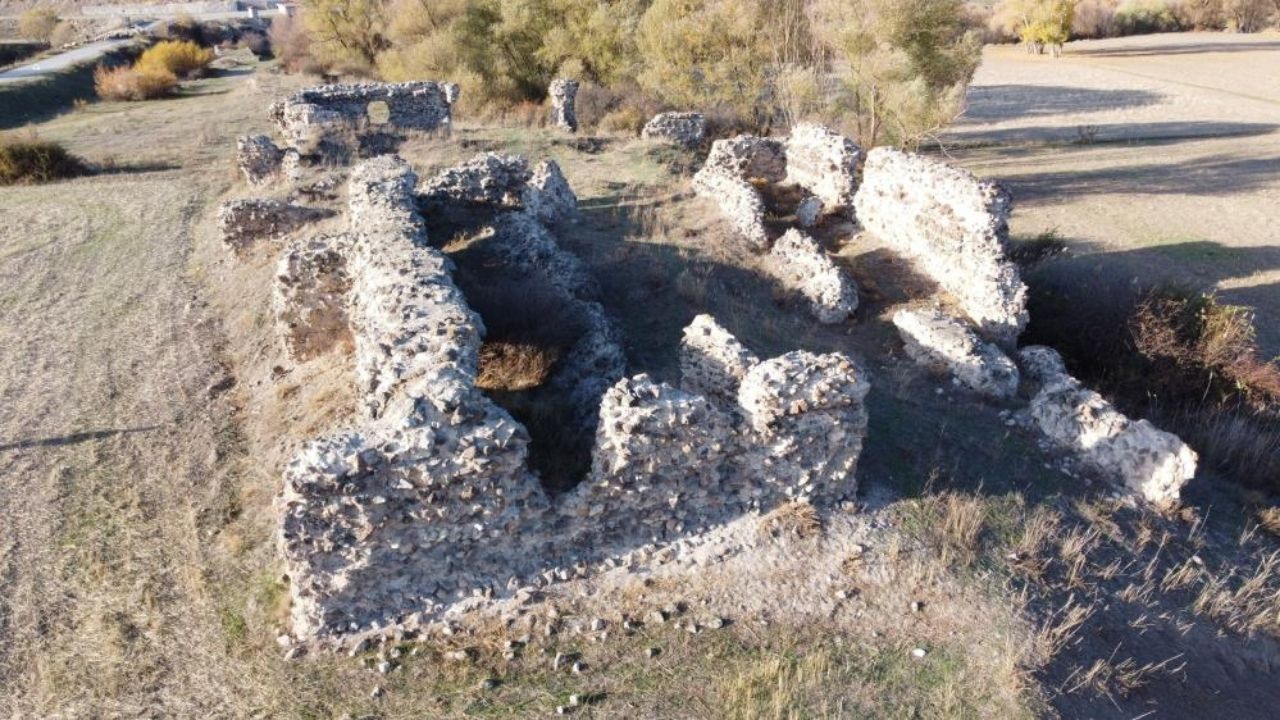 Yozgat'ta Asırlık Han Restorasyon Bekliyor (2)