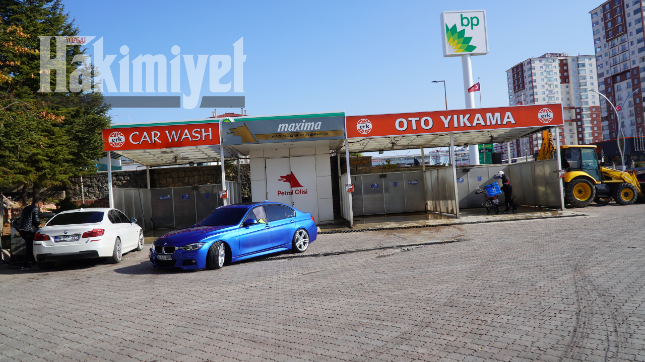 Yozgat’ta Su Uyarıları Sürerken Oto Galerilerdeki Yoğun Su Kullanımı Dikkat Çekti (2)