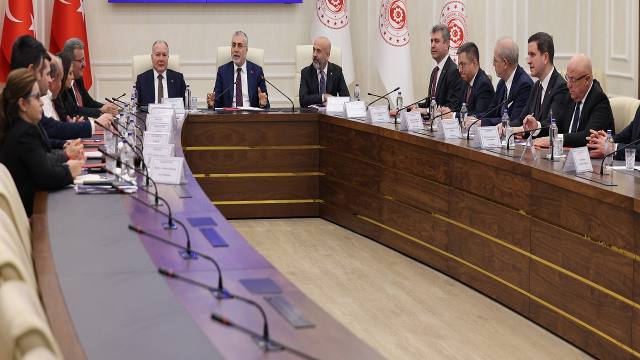 2026'Da Asgari Ücret Ne Kadar Olacak? | İşte Asgari Ücret Tahminleri Ve Zam Oranları