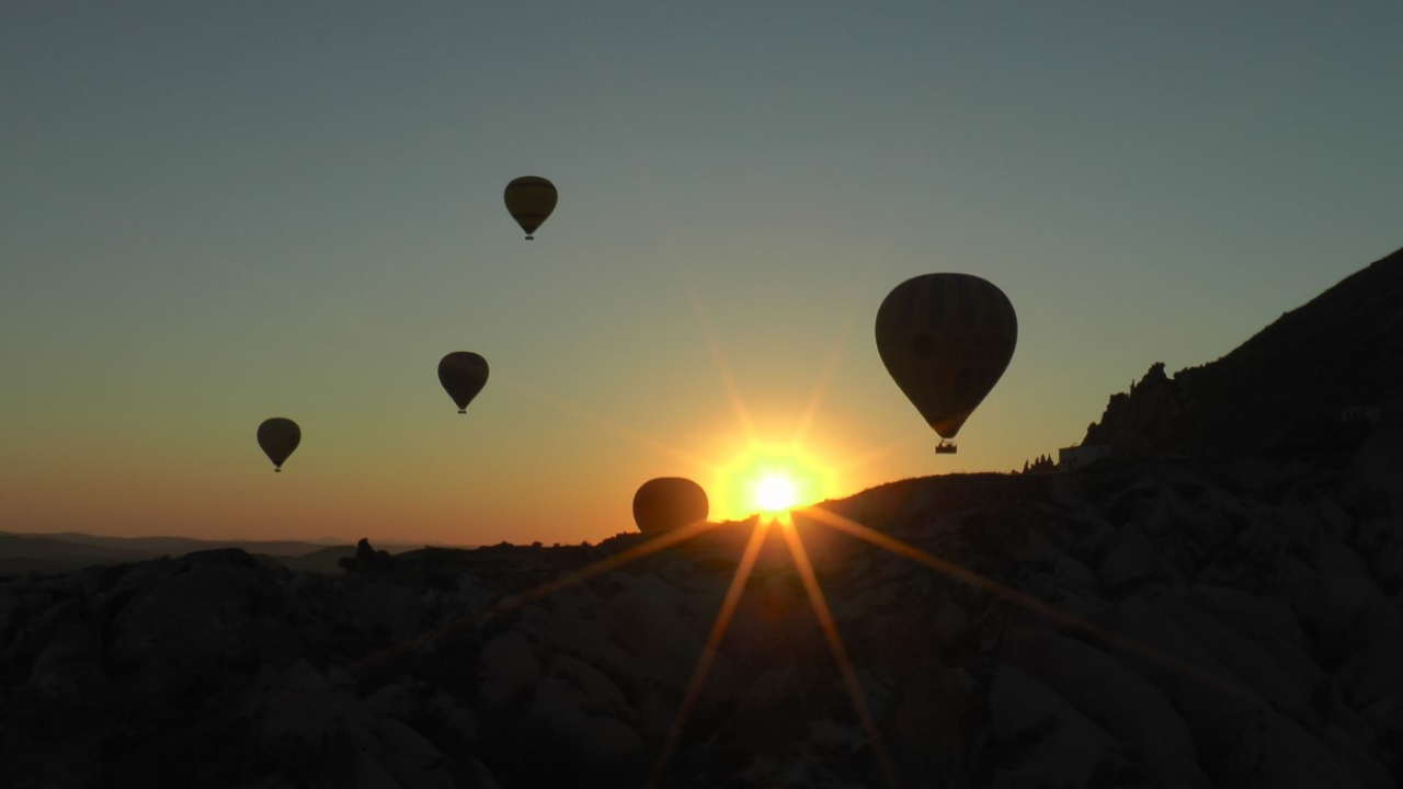 Kapadokya’da Balon Uçuşlarına 4 Gündür İzin Yok (3)