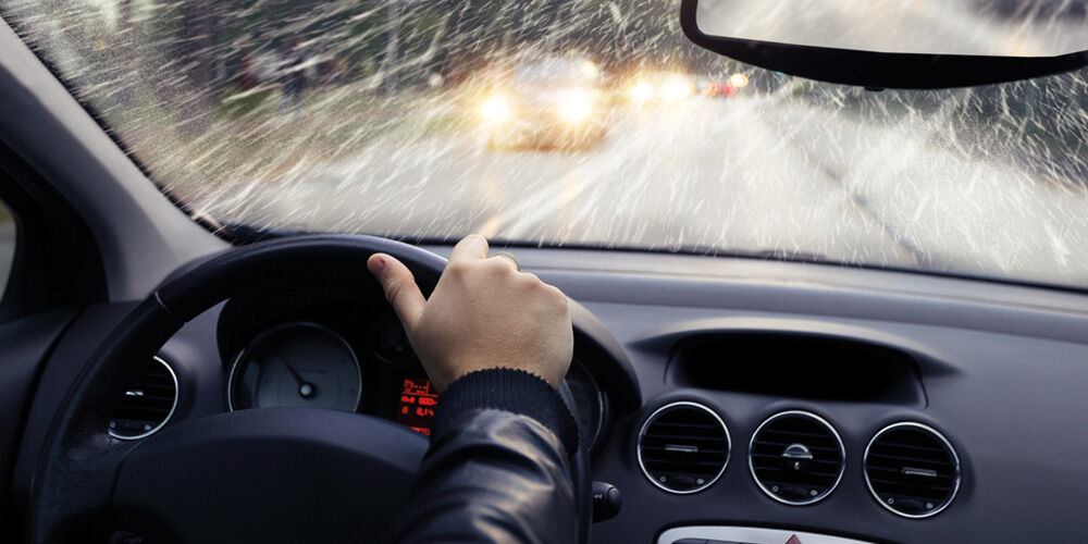 Yagmurda Arac Kullanmanin Puf Noktalari