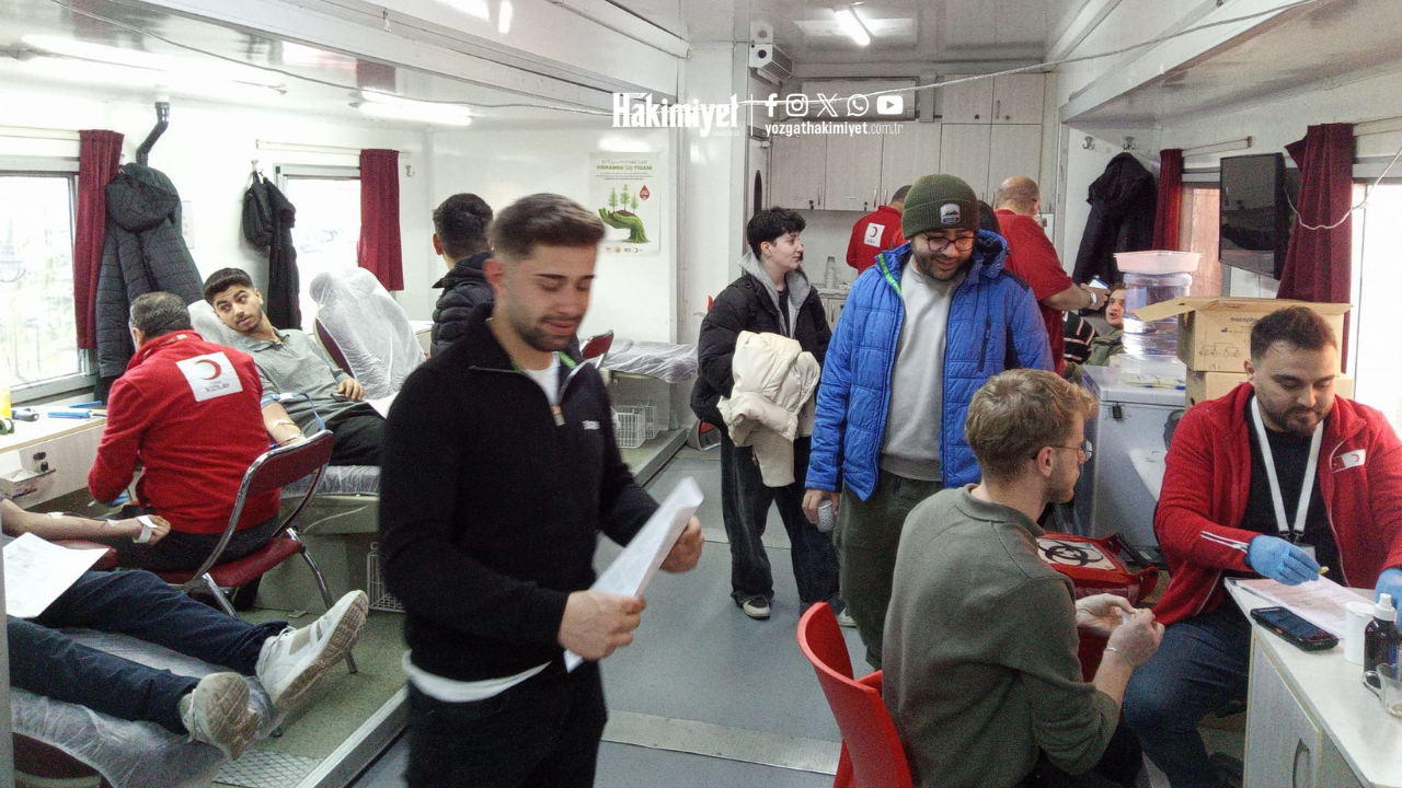 Yozgat'ta Kızılay Kan Bağışı Hayat Kurtarmaya Devam Ediyor (3)