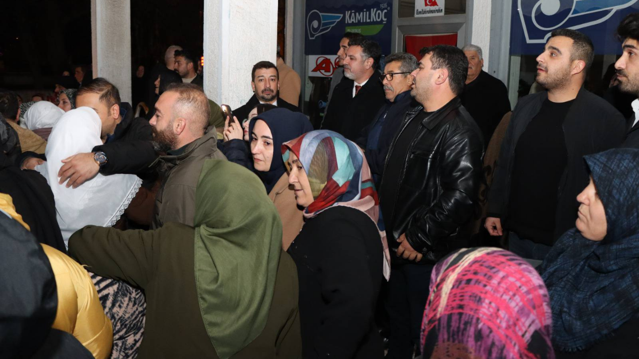 Yozgat’ta Umre Yolcuları Dualarla Uğurlandı (2)