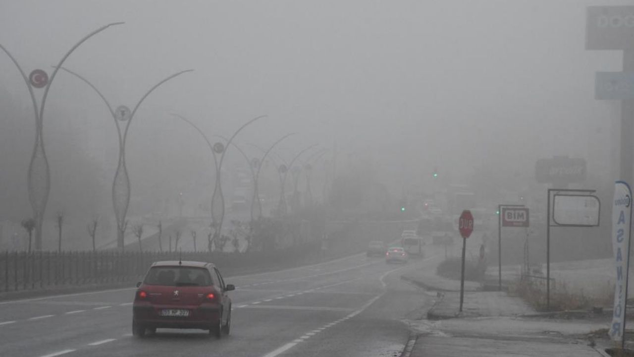 Yozgat'ta Yağış Yoğun Sis Oluşturdu! (2)