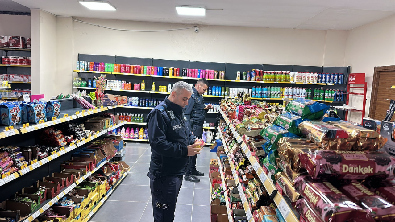 Yozgat’ta Yılbaşı Öncesi Market Denetimleri Sıklaştırıldı (1)