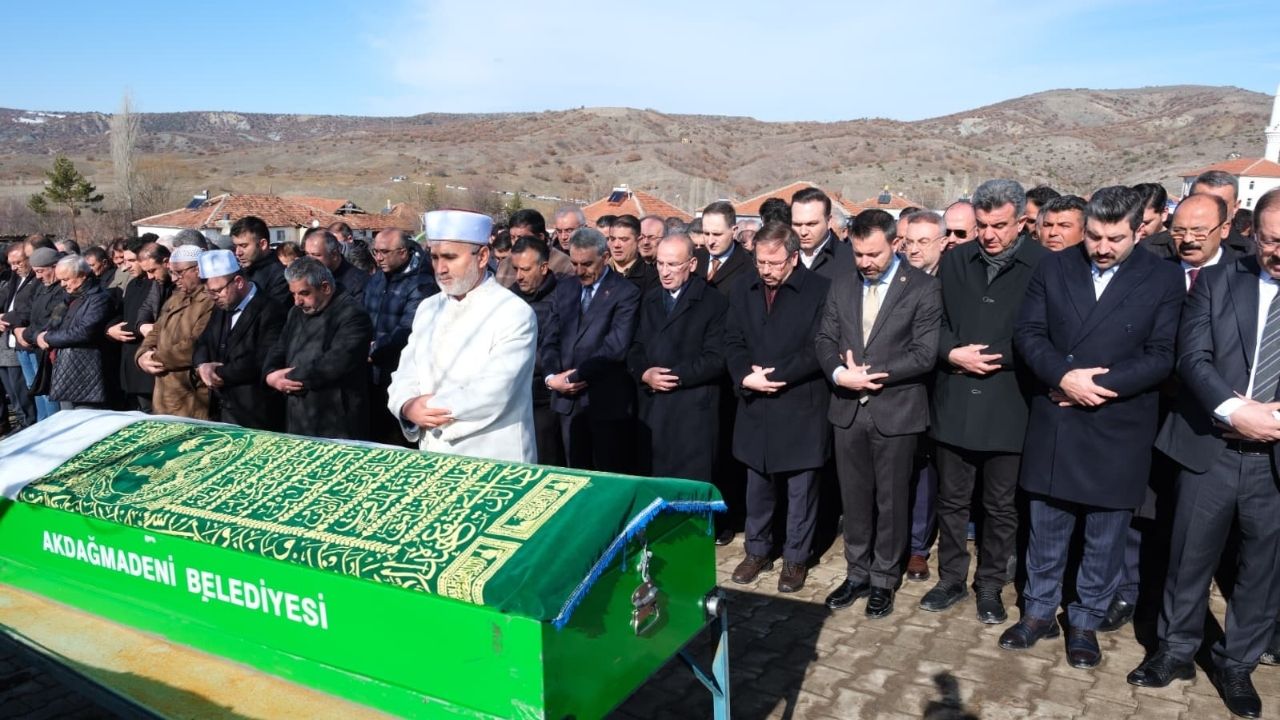 Bekir Bozdağ’ın Acı Günü Yeter Dinç Son Yolculuğuna Uğurlandı