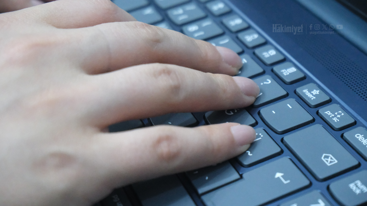 Farkında Olmadan İzleniyoruz Mu Yapay Zeka Çağında Dijital Mahremiyet Alarm Veriyor (4)