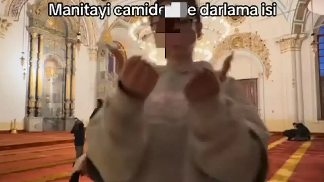 Konya Daki Camide Video Ceken 1