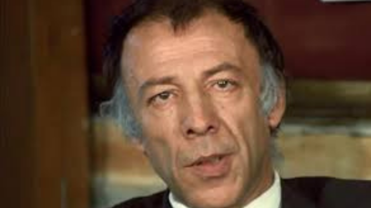 Münir Özkul Vefatının 8. Yılında Anılıyor Türk Sinemasının Unutulmaz Mahmut Hocası (1)