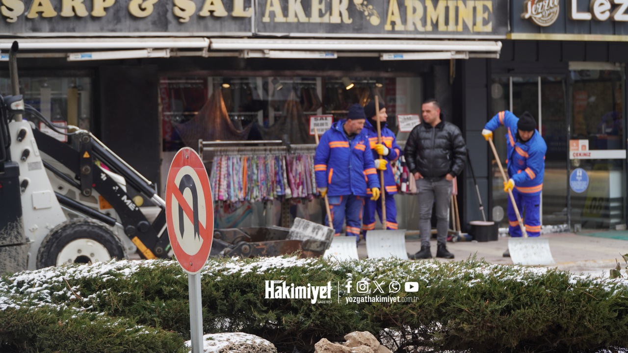 Personel Sayısı Arttı Yozgat’ta Kar Yağışı Sonrası Belediye Ekipleri Teyakkuzda (2)