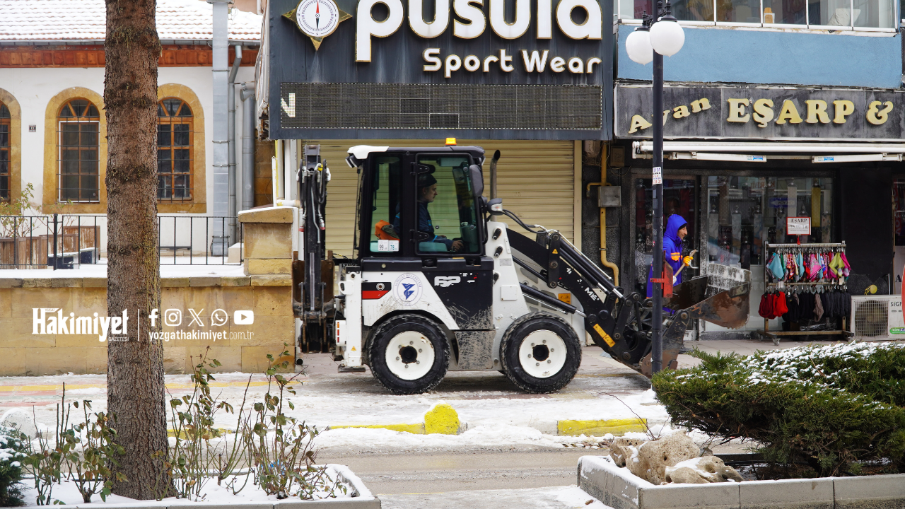 Personel Sayısı Arttı Yozgat’ta Kar Yağışı Sonrası Belediye Ekipleri Teyakkuzda (4)