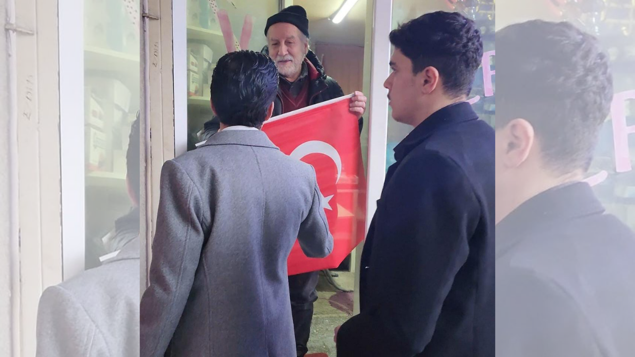 Şehir Merkezinde Birlik Mesajı Türk Bayrağı İçin Yozgat’ta Örnek Çalışma (1)