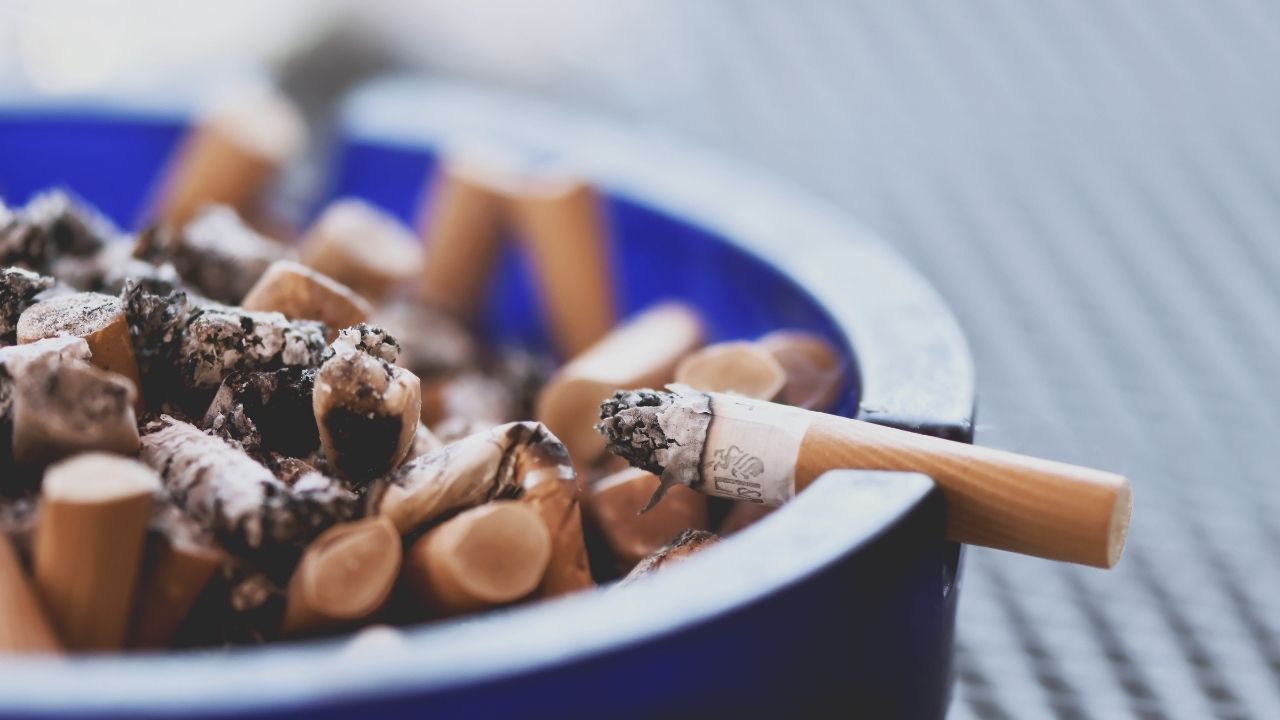 Tiryakilere Kötü Haber Sigaraya Yeni Kısıtlama Geliyor! (1)