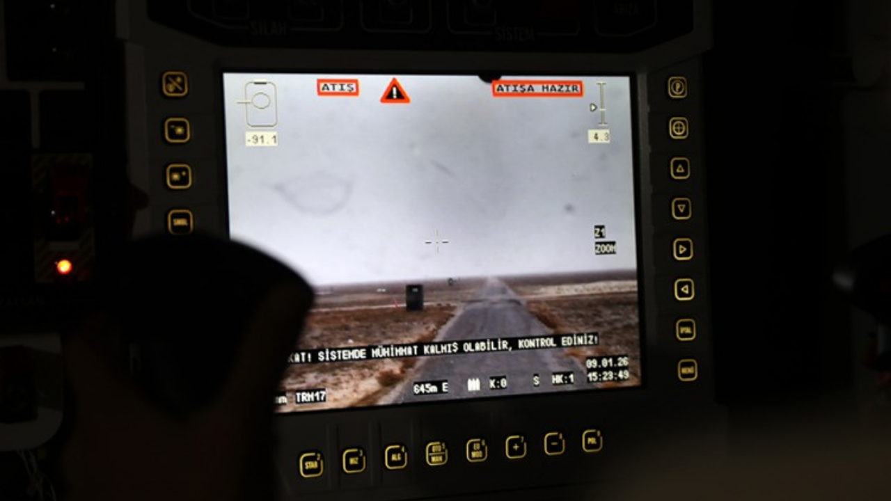 Türkiye'nin İlk Elektrikli Zırhlı Personel Taşıyıcısı E Zpt Görücüye Çıktı (2)