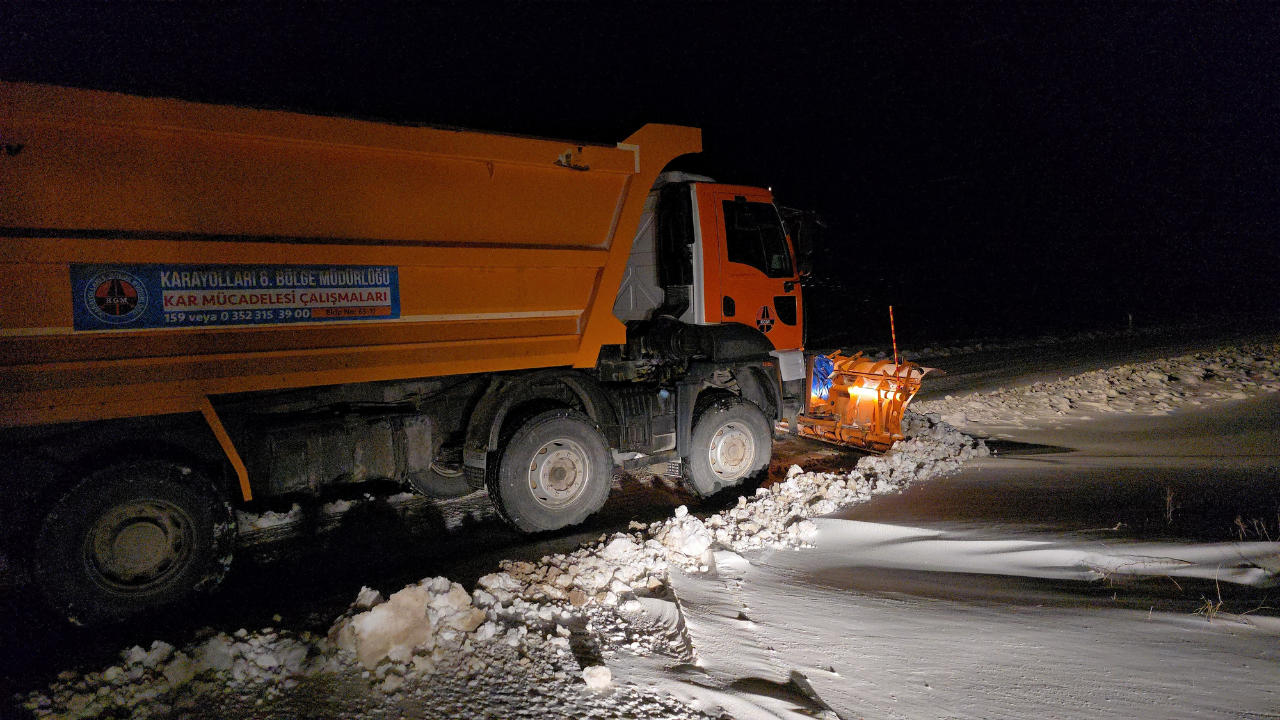 Uzun Aradan Sonra Yüzleri Güldüren Manzara Yozgat’ta Kar Bereketi Konuşuluyor (6)