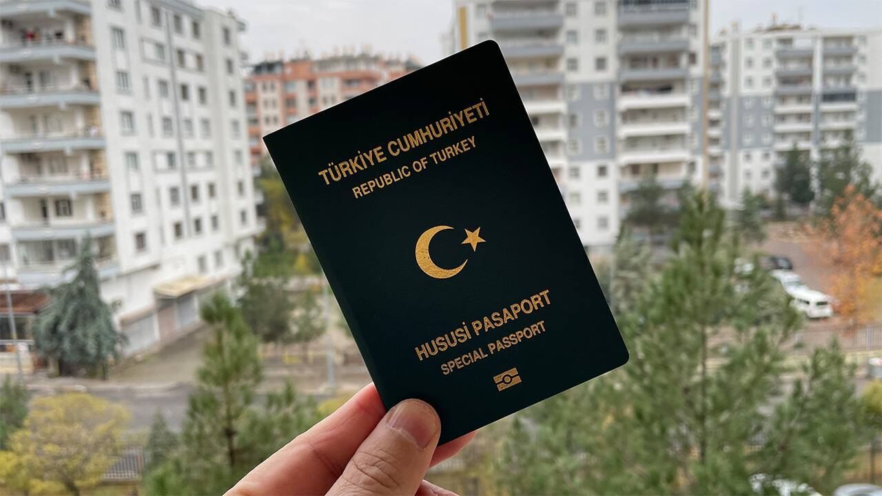 Yeşil Pasaport Bekleyenlere Müjdeli Haber: 2 Meslek Grubu Için Adım Atıldı