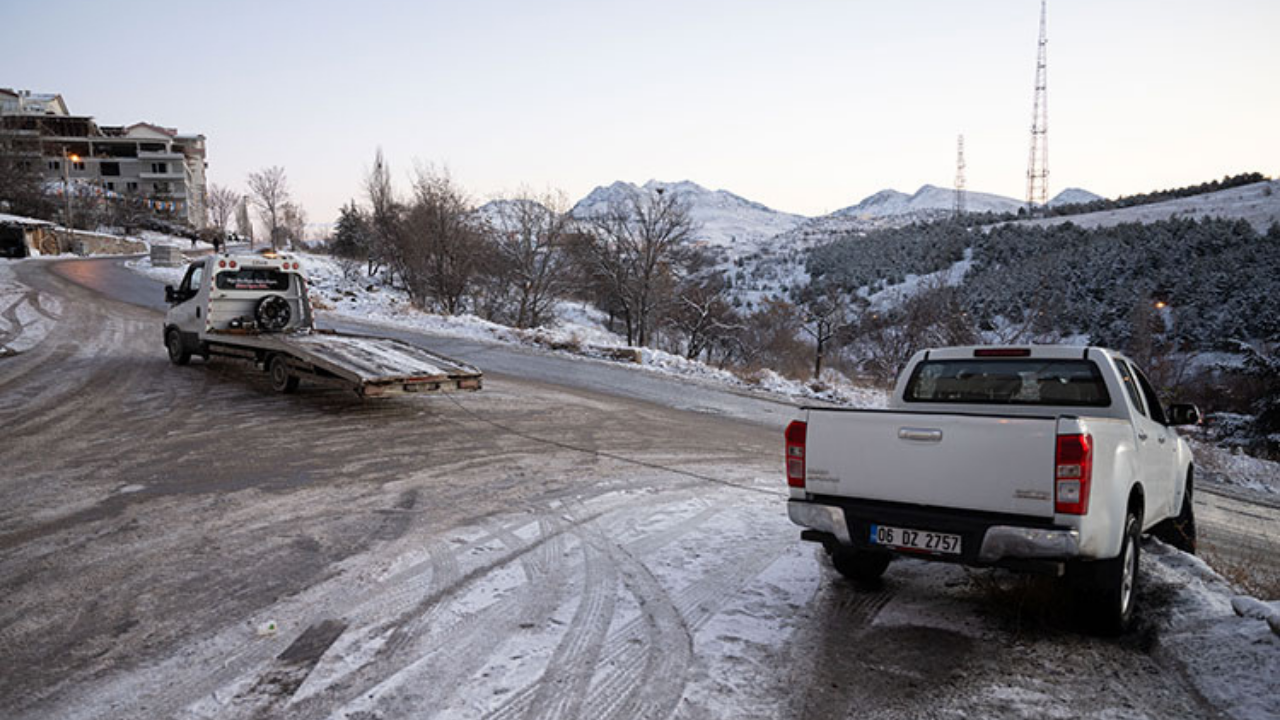 Yozgat'ta Hava Sıcaklığı 18 Dereceye Düştü Buzlanma Ve Don Uyarısı (3)