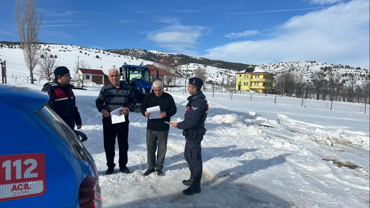 Yozgat’ta Jandarmadan Dolandırıcılığa Karşı Bilgilendirme Çalışması (3)