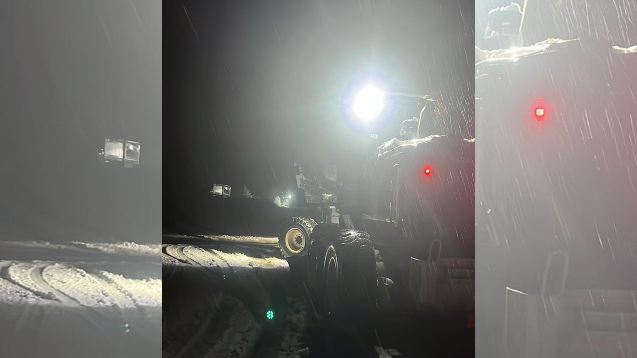 Yozgat’ta Karla Mücadele 724 Sürüyor Ekipler Sahada, Uyarılar Art Arda (4)