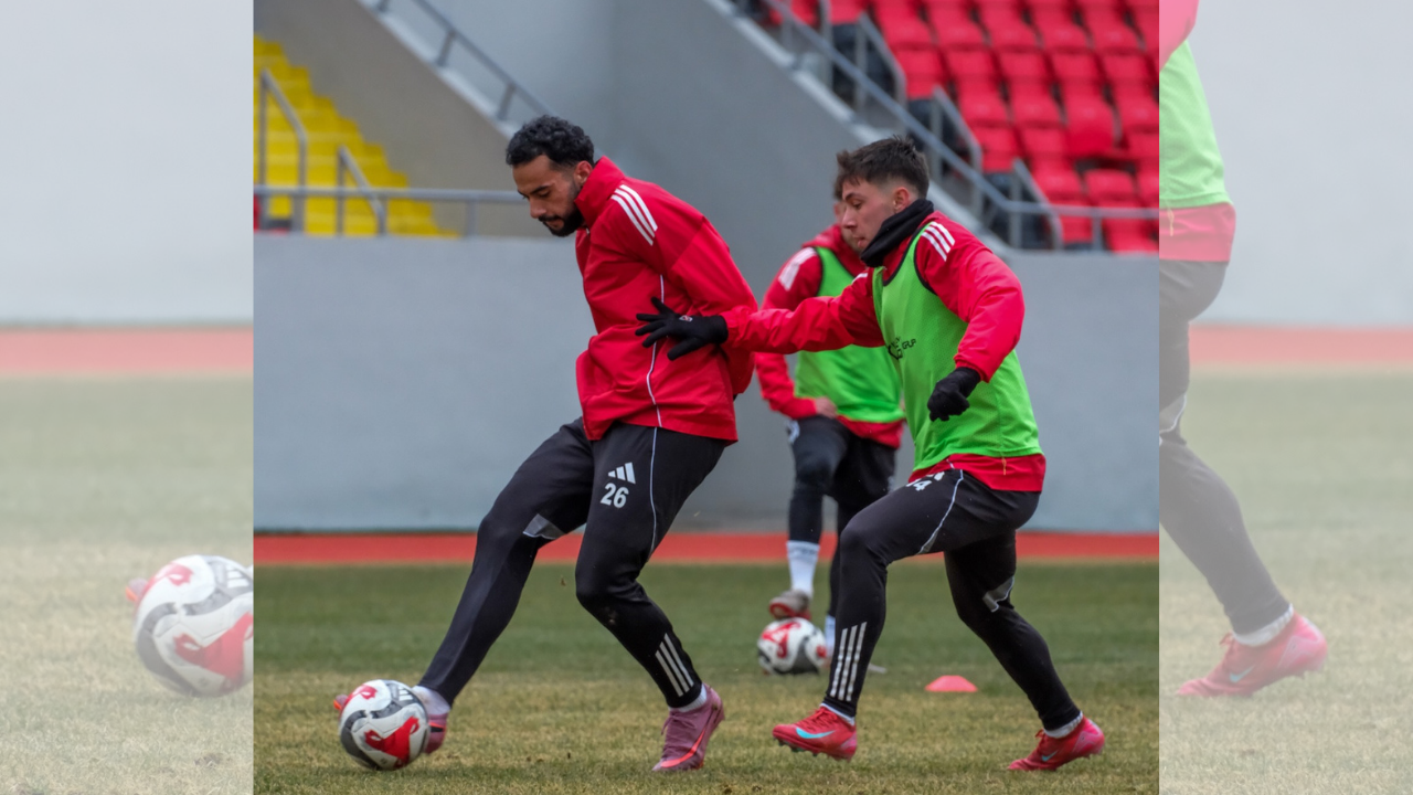 Bozokspor Karabük İdman Yurdu Maçı İçin Tam Kadro Sahada (4)