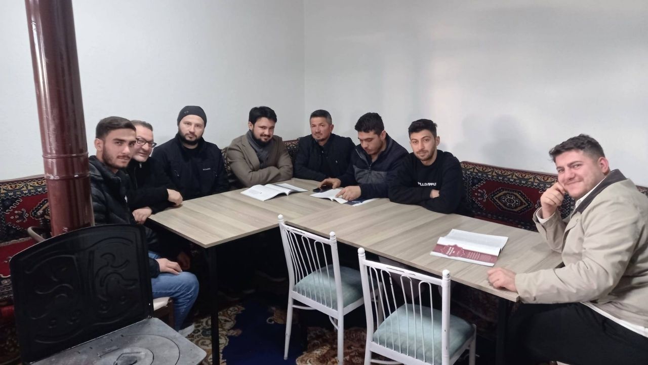 Din Görevlileri Sarıkaya’da Kitap Tahlilinde Bir Araya Geldi (2)