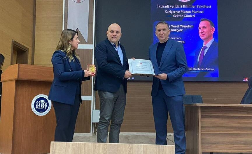 Ömer Açıkel Bozok Üniversitesi’nde Öğrencilerle Buluştu2