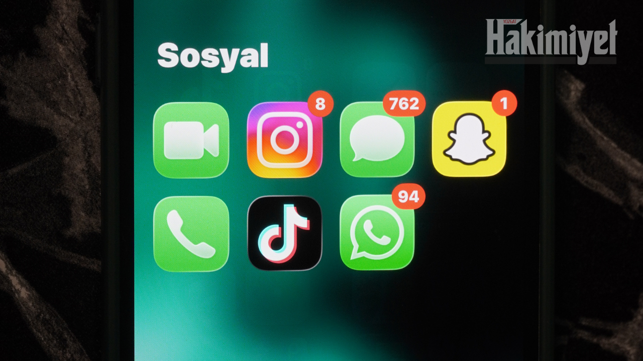 Sosyal Medya Uyarısı Çocuklar Risk Altında (1)