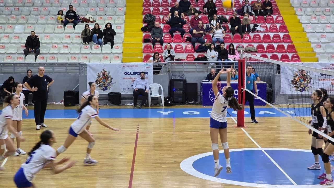 Voleybol Turnuvası (2)-1