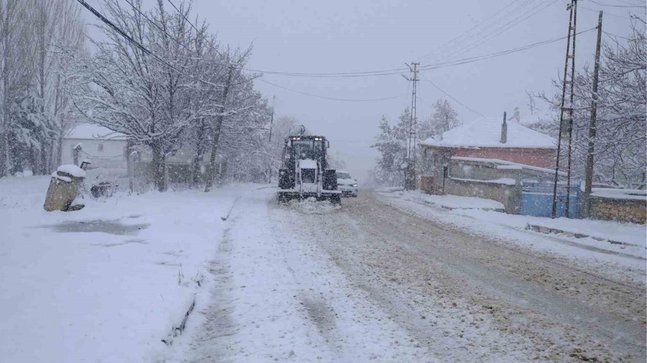 Yozgat Akdağmadeni'nde Eğitime Bir Gün Ara Verildi!