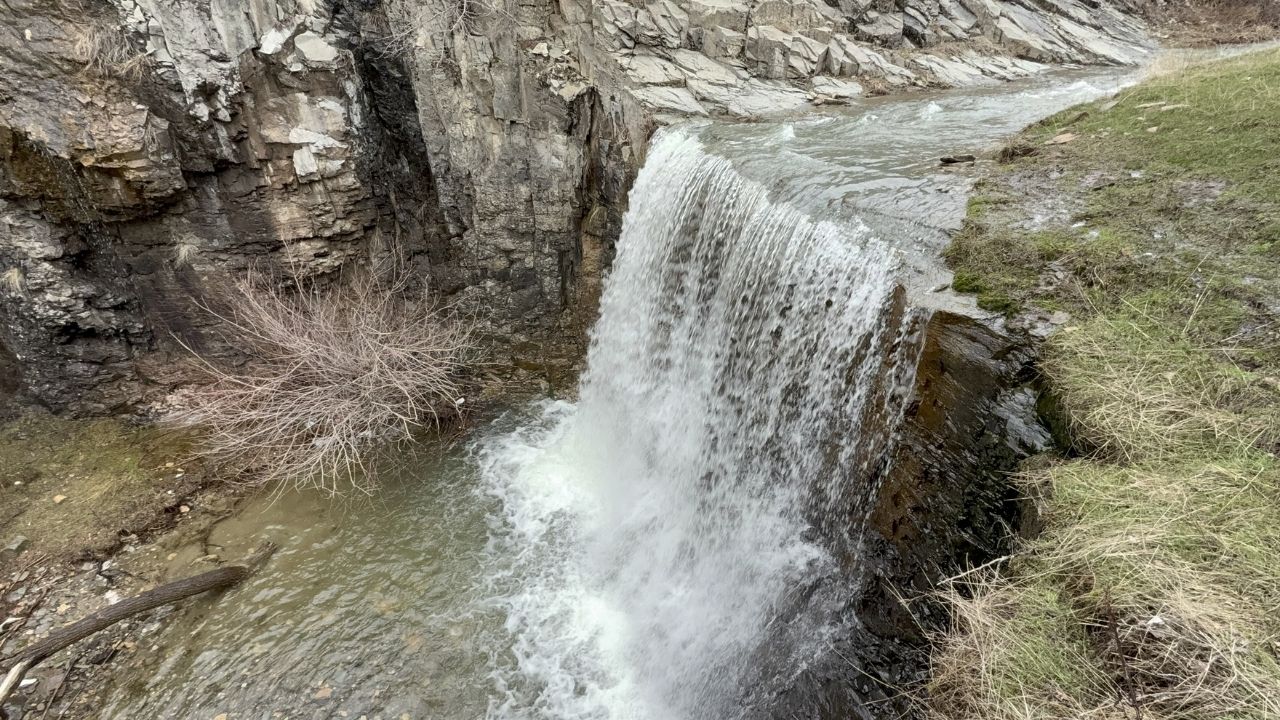 Yozgat'ta Eriyen Kar Suları Şelaleyi Yeniden Canlandırdı (1)