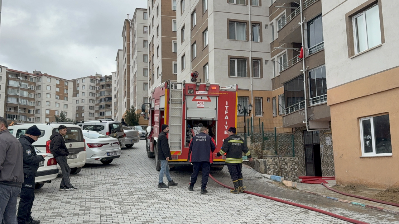 Yozgat’ta Korkutan Yangın Anne Ve 2 Çocuk Etkilendi (1)