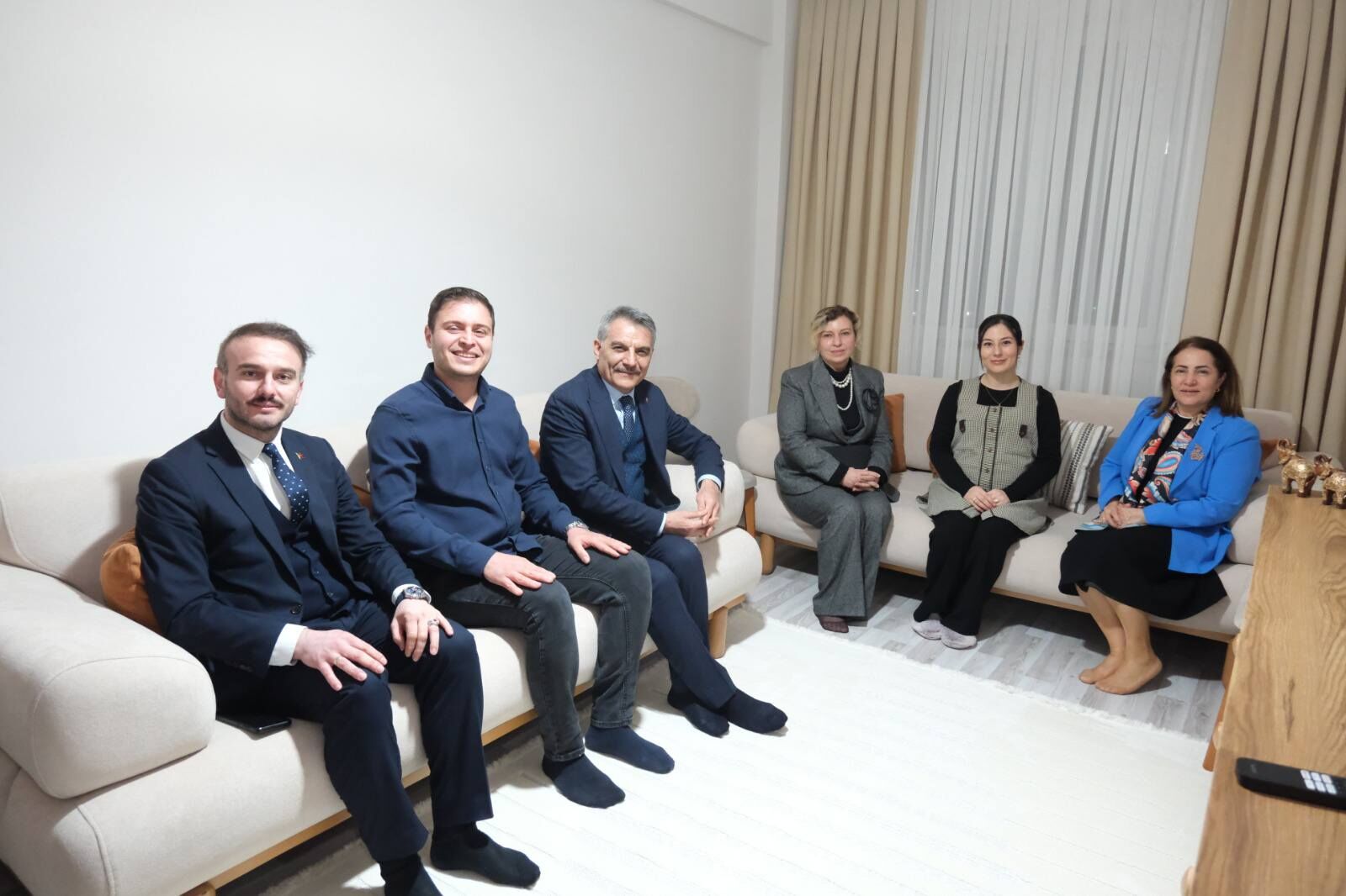 Yozgat'ta Yeni Evlenen Çiftin Misafiri Bakan Oldu