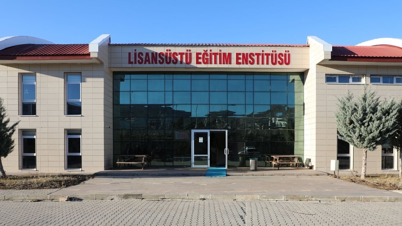 Yüksek Lisans (2)