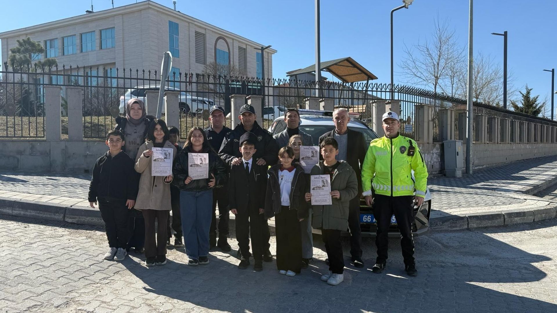 12 Mart Coşkusu Yozgat’ta Yaşandı Emniyet Ve Öğrenciler İş Birliği Yaptı1