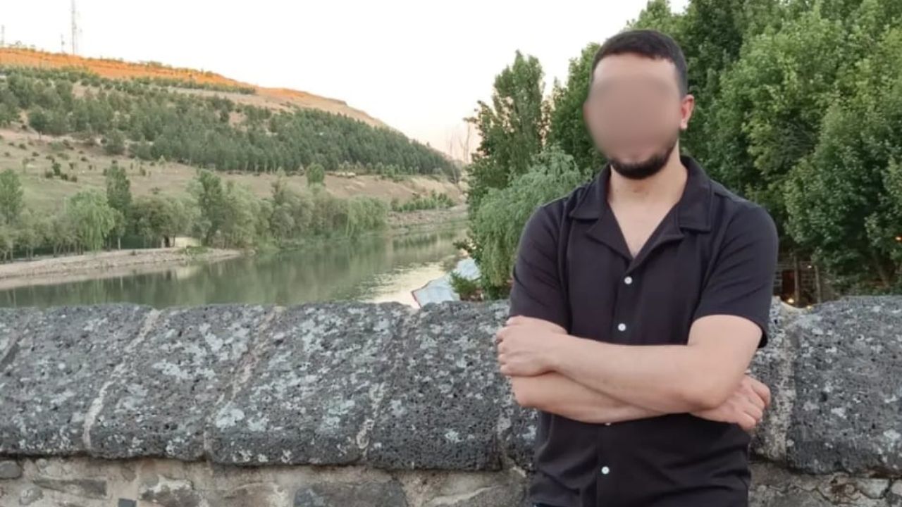 14 Yaşında Çocuk Otobüs Yozgat'ta İntihar Eden Gencin Son Paylaşımı Yürek Burktu!Silahla Vuruldu!