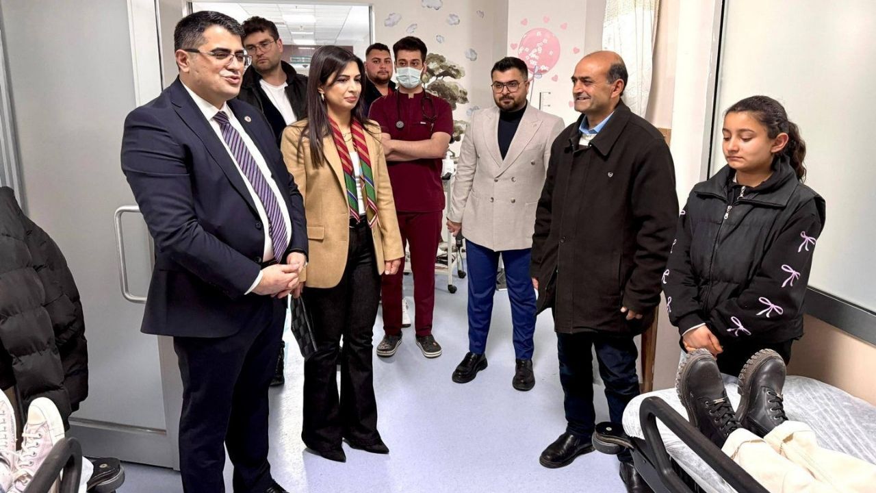 Akdağmadeni’nde Bayram Coşkusu Sağlıkçılarla Paylaşıldı (2)