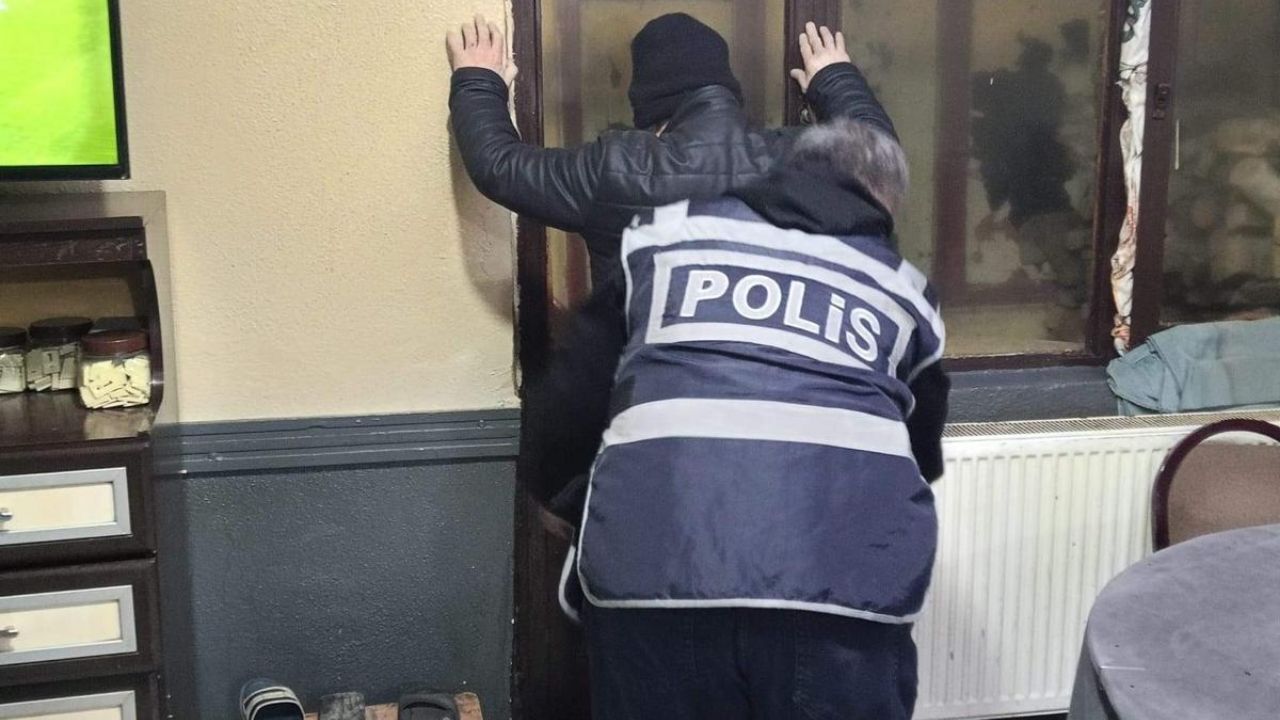 Akdağmadeni’nde Narvas Alarmı 50 Kişi Sorgulandı (3)