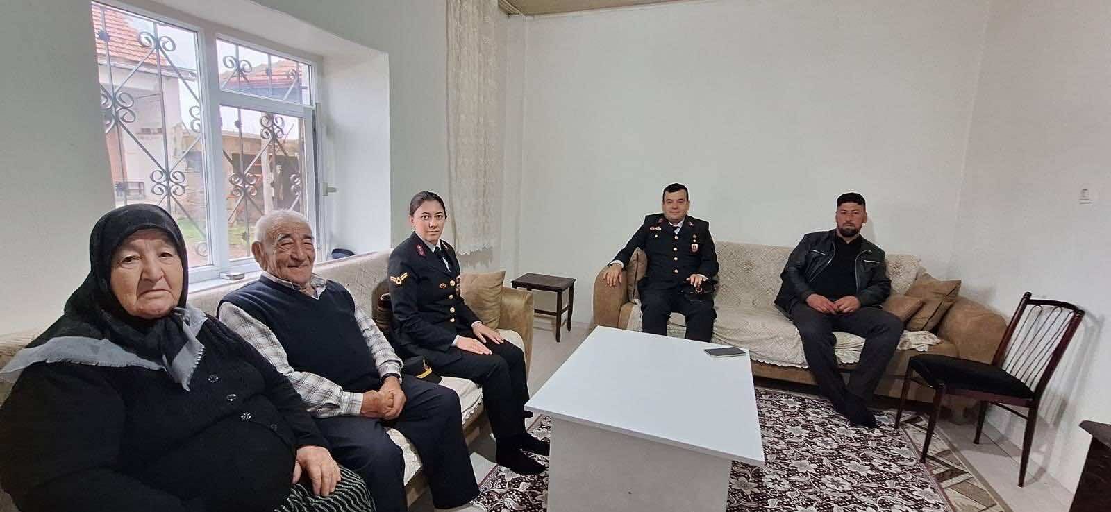 Bayramda Şehit Aileleri Yalnız Bırakılmadı2