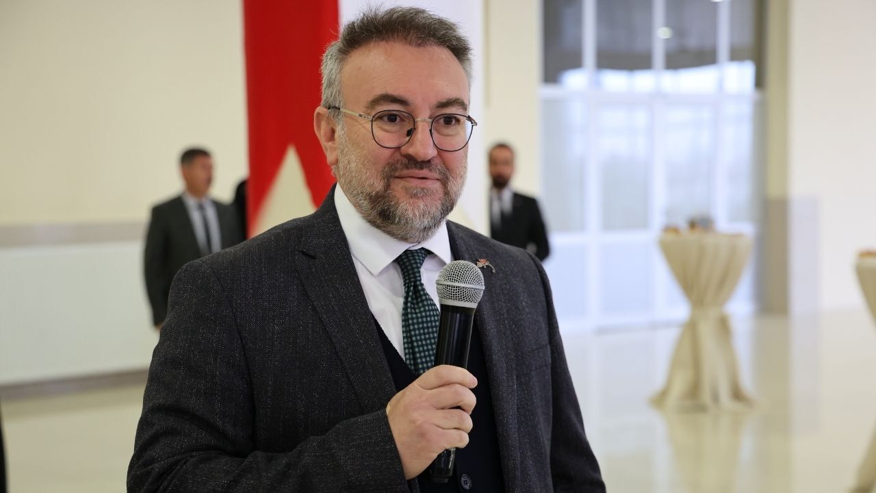 Bayramın Ruhu Bozok’ta Yaşandı Tek Tek Tokalaşıp Bayramlaştılar (3)