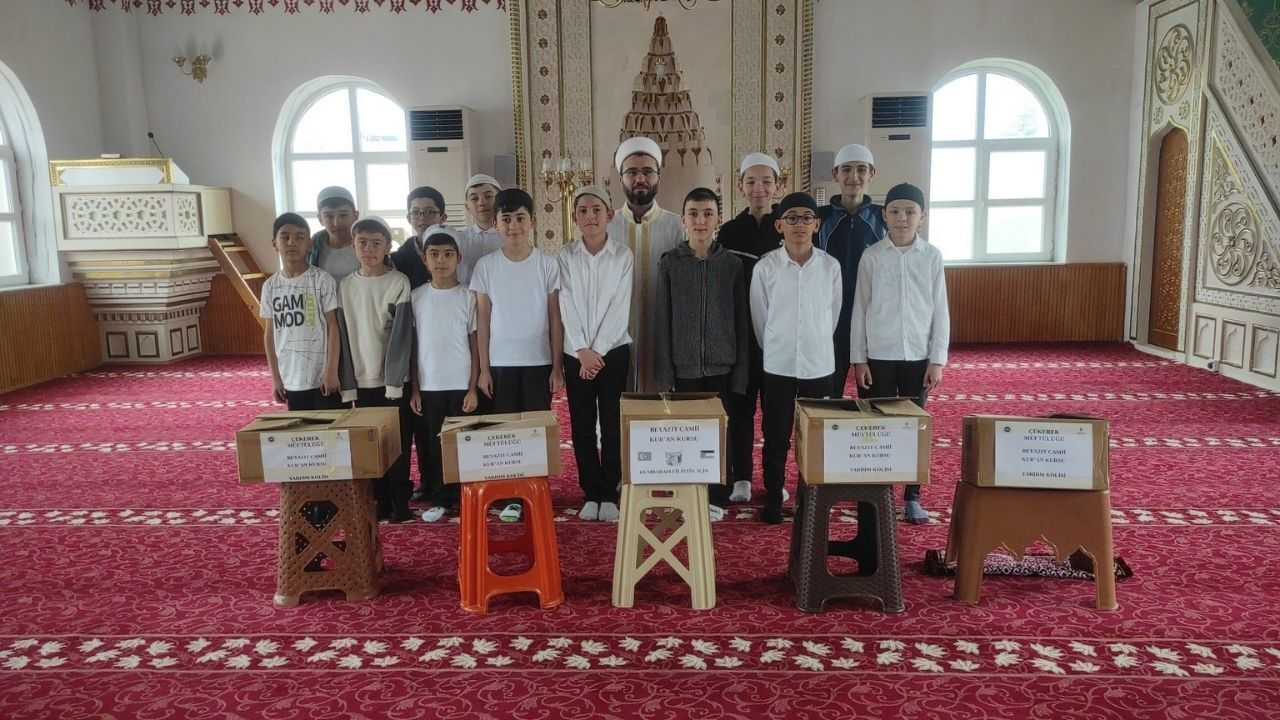 Çekerek’te Minik Kalplerden Büyük Mesaj Detaylar Yürek Isıttı (3)