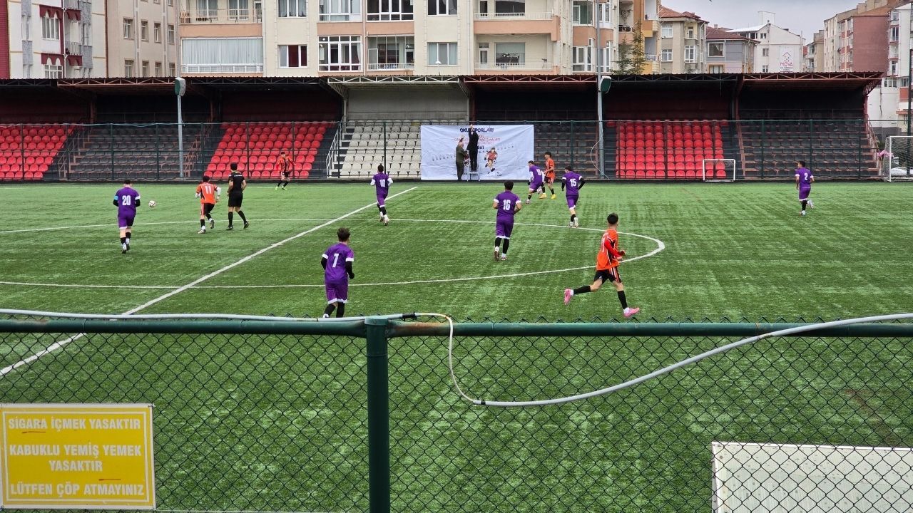 Geleceğin Futbolcuları Yozgat’ta Buluştu Genç Futbolcuların Kıyasıya Rekabeti (1)