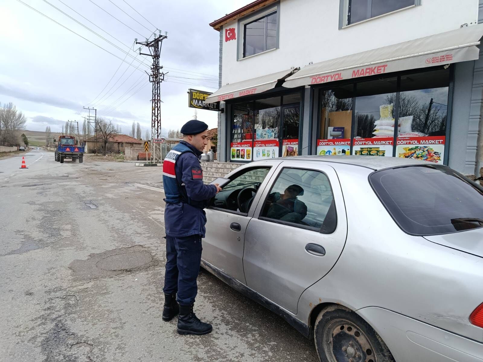 Jandarma Yozgat'ta Denetlemeleri Tatlı Tatlı Yaptı1