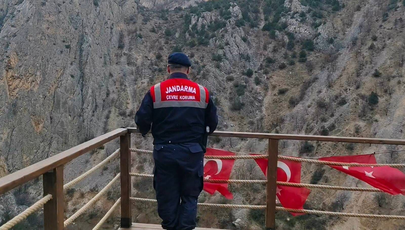 Jandarma Yozgat'ta Yaban Hayatını Koruyor