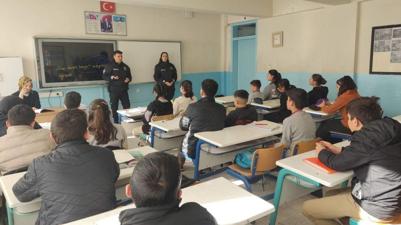 Kadışehri Emniyeti’nden Gençlere Yakın Temas (2)