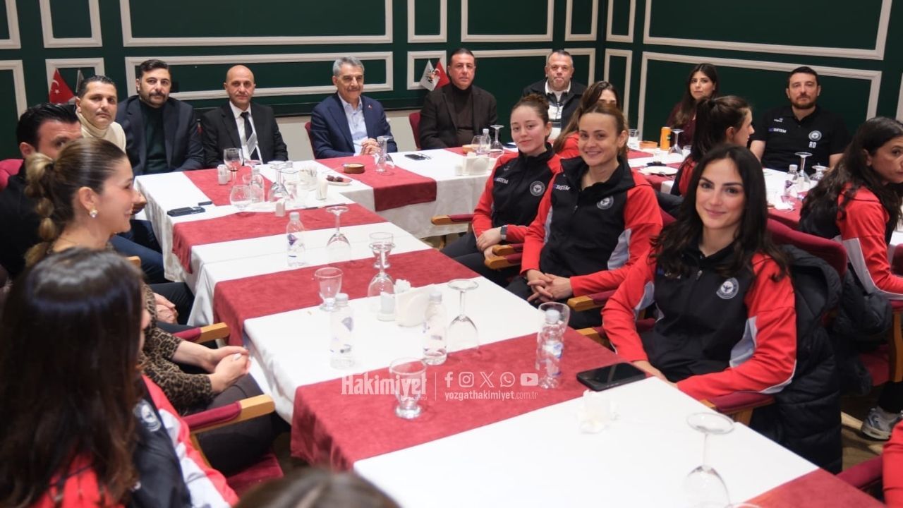 Maç Galibiyeti İftar Sofrasında Devam Etti (1)