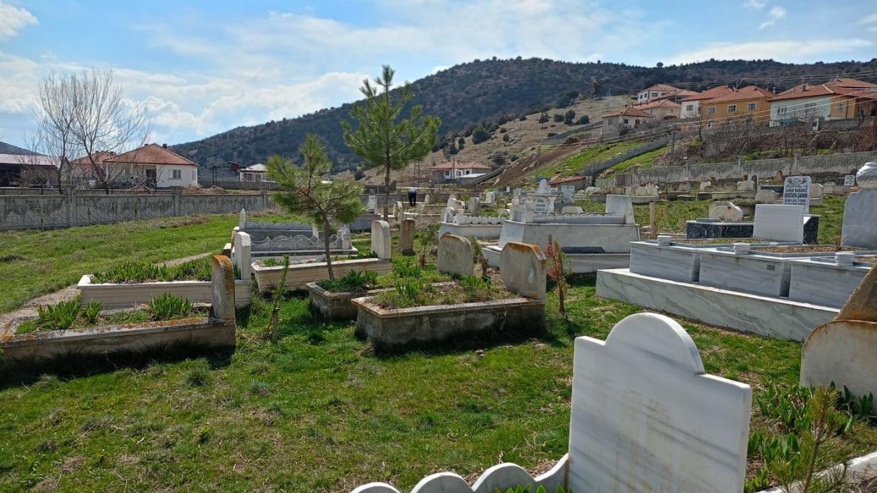 Saraykent Belediyesi’nden Örnek Çalışma Ekipler Değişim Için Sahada (1)