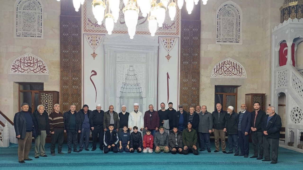 Sarıkaya İlçe Müftüsü Boğazlıyan'da Cemaatle Buluştu (1)