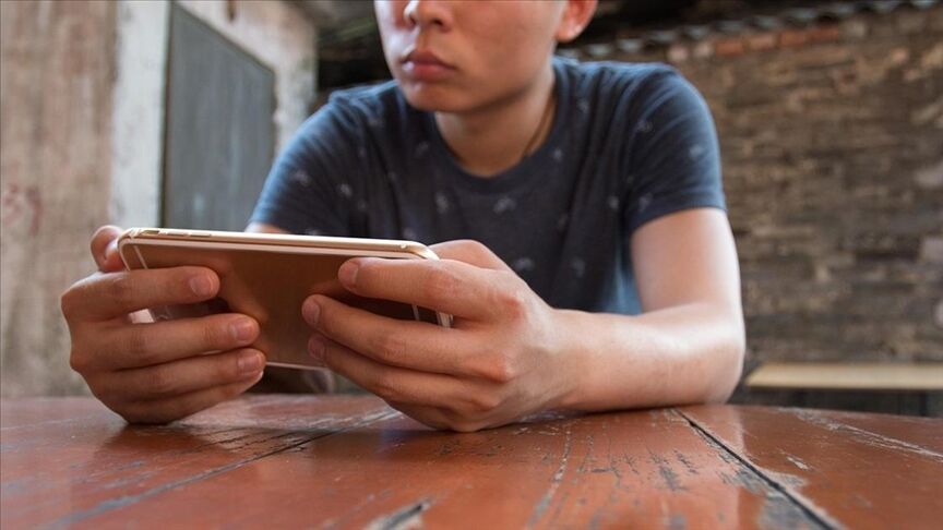 Sosyal Medyada Devrim Niteliğinde Adım 15 Yaş Altına Artık İzin Yok1