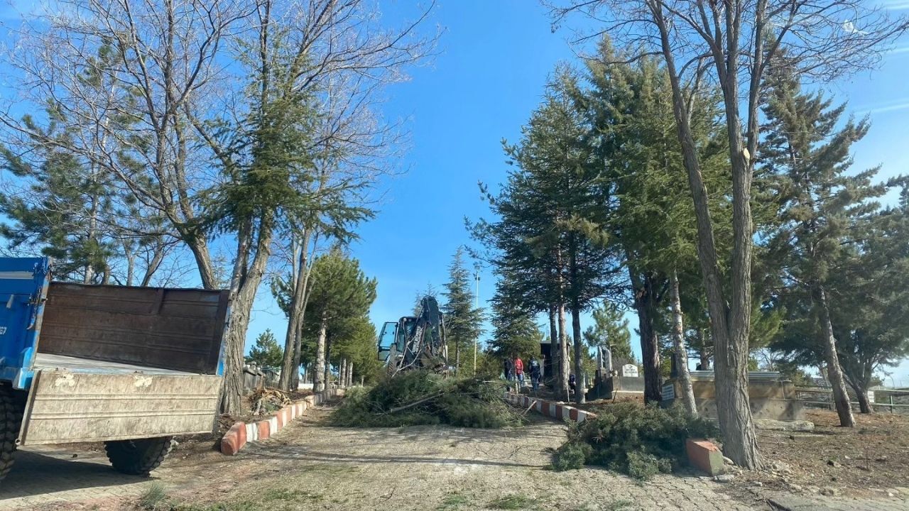 Uzunlu’da Hizmet Seferberliği Altyapı Ve Sosyal Alanlarda Büyük Hamle (1)